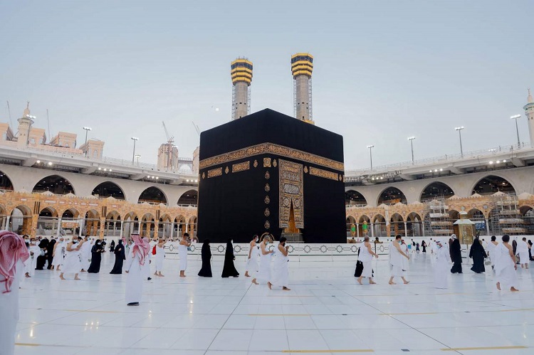 Bisnis travel umroh menjadi peluang emas, Sumber: republika.id
