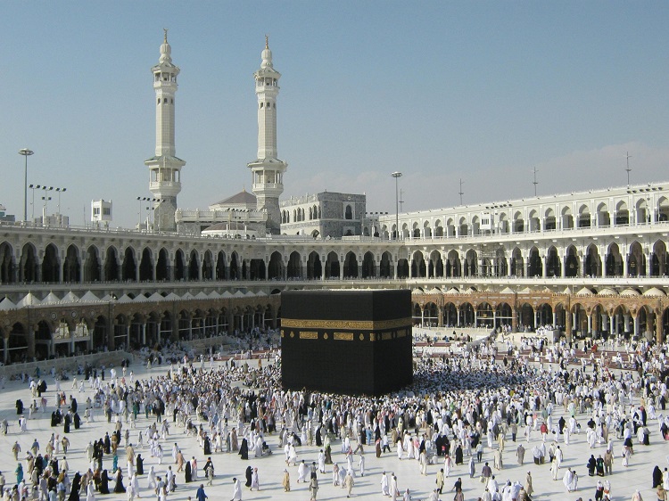 Pergi ke Tanah Suci menjadi impian umat Muslim, Sumber: cheapumrahdeals.co.uk